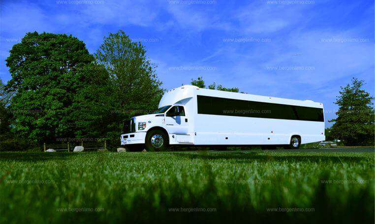 Party Bus Ford F750 Nj 2 762X456